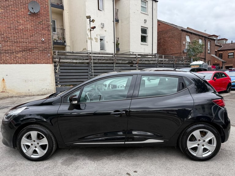 2015 Renault Clio 0.9 TCe Dynamique Nav Euro 6 (s/s) 5dr HATCHBACK Petrol Manual