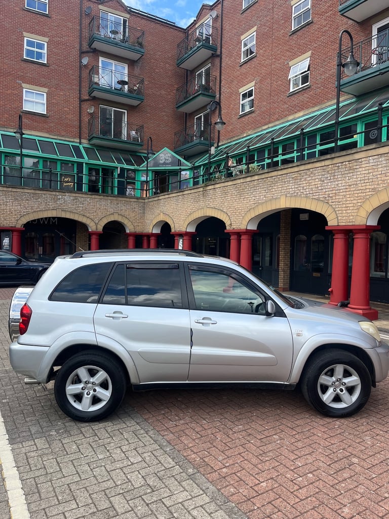 2005 Toyota RAV4 20 XT-R 5dr Auto ESTATE Petrol Automatic