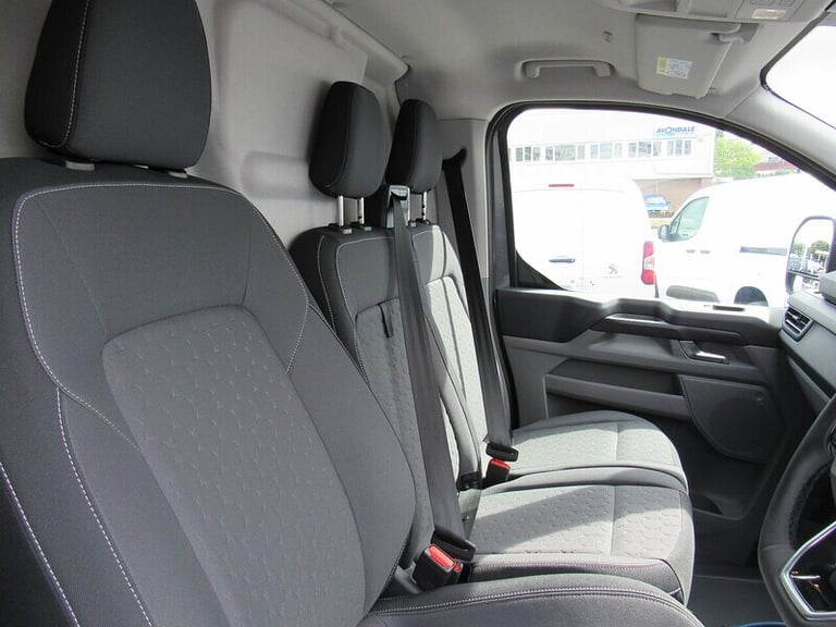 2024 Ford E-Transit 320 Limited LWB L2 GREY AUTOMATIC VAN WITH SAT NAV REAR CAMERA TWIN SIDE DO P...