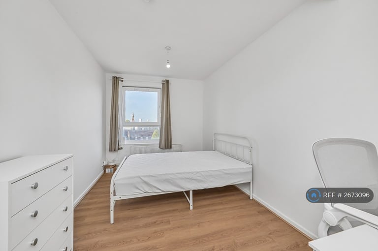 1 bedroom in Coniston House, London, SE5 (#2673096)