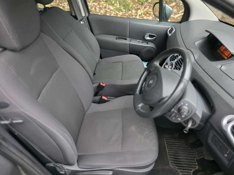 RENAULT GRAND MODUS 1.6 AUTO 
