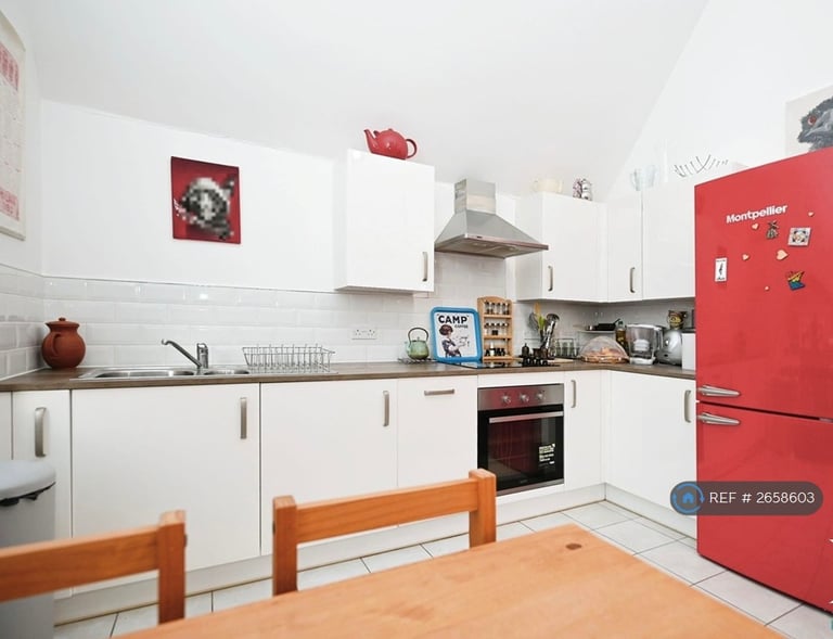 1 bedroom flat in The Brooks, Smethwick, B66 (1 bed) (#2658603)