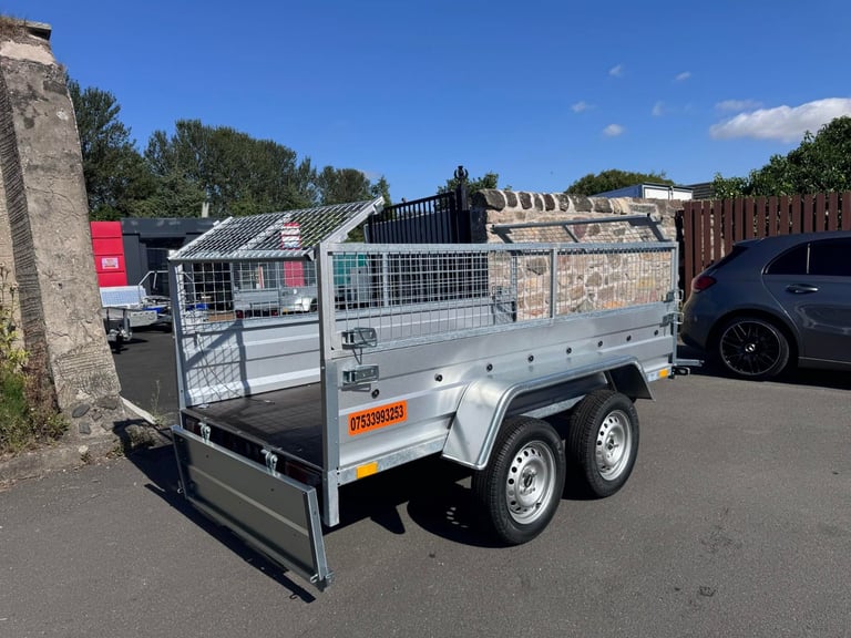 BRAND NEW 8,7ft x 4,2ft TWIN AXLE TRAILER WITH 40CM MESH