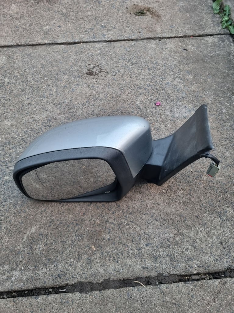 image for Ford focus mk2 complete wing mirror 