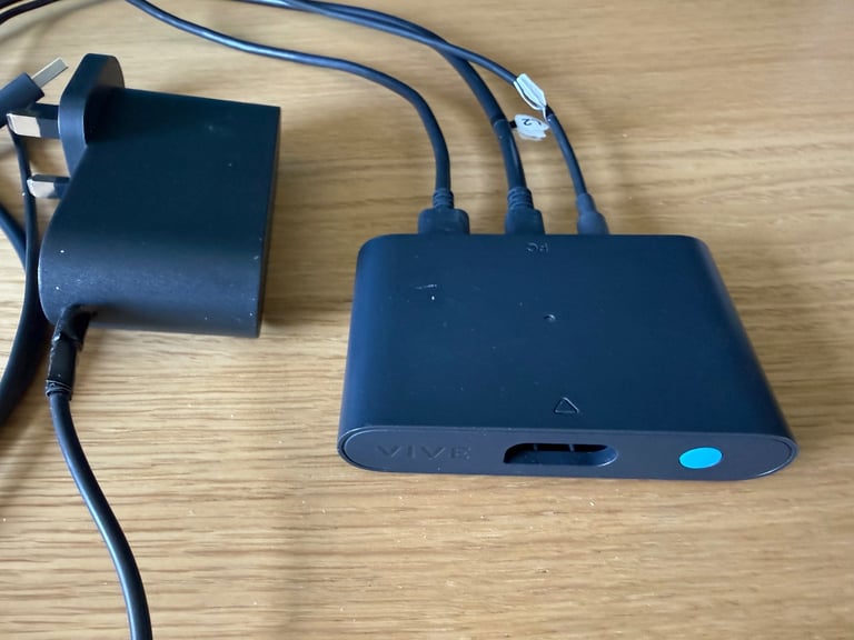 HTC Vive Pro v1 headset and controllers