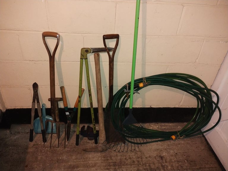 Free Garden tools and hose pipe