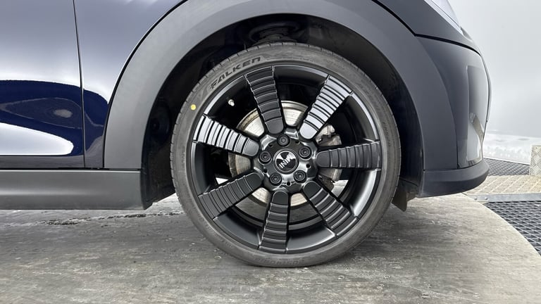 2023 MINI Hatch 1.5 Cooper Exclusive 5dr Auto Petrol Hatchback Hatchback Petrol Automatic