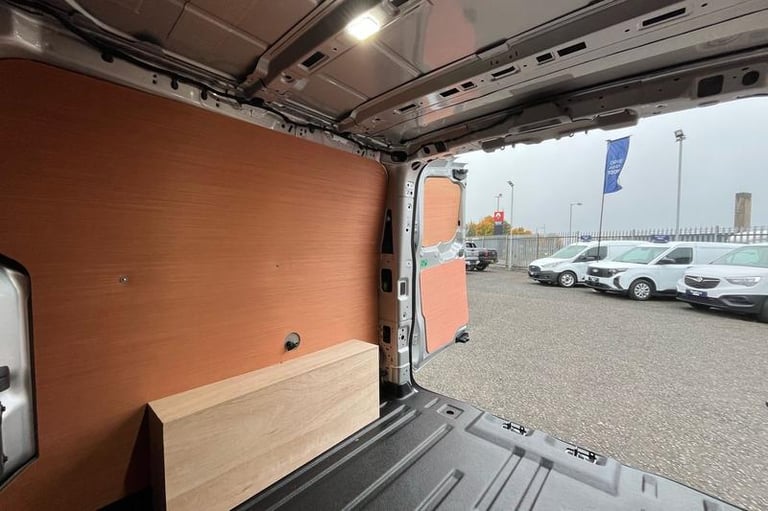 2025 Ford Transit Custom 2.5 320 Duratec 11.8kWh Limited Crew Van Double Cab Petrol Plug-in Hybri...