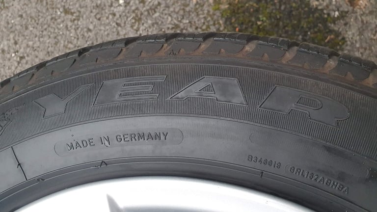 4X GENUINE BMW Style 327 ALLOYS WITH 225/55 R17  GOOD YEAR WINTER TYRES