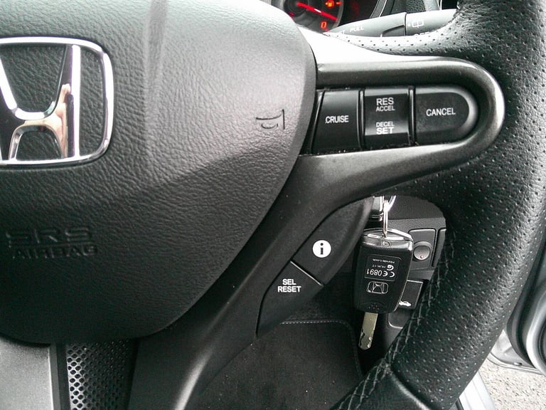 HONDA JAZZ 1.4 i-VTEC ES Plus 2014