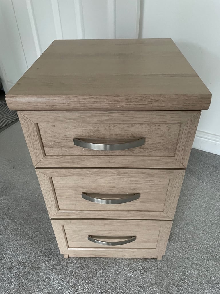 image for Camberley 3 drawer bedside chest 
