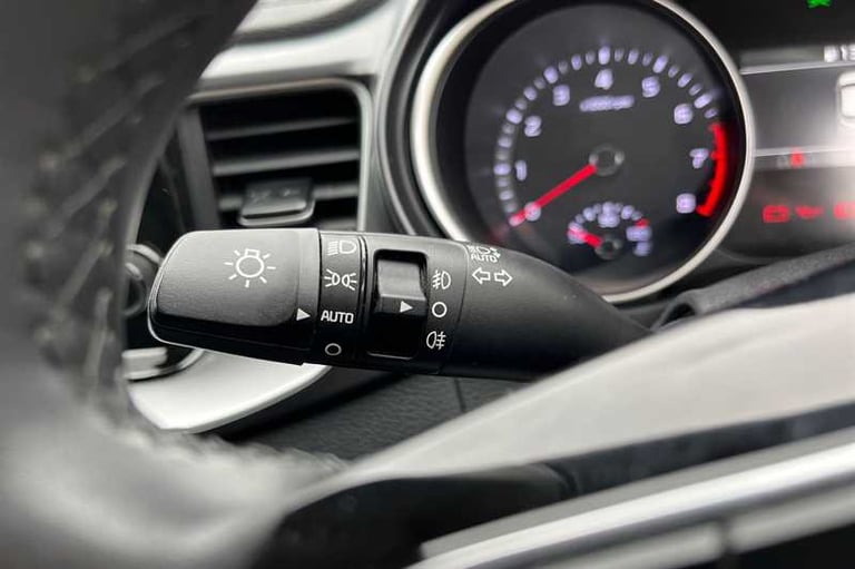 2022 Kia XCeed 1.0T GDi ISG 2 5dr HATCHBACK PETROL Manual