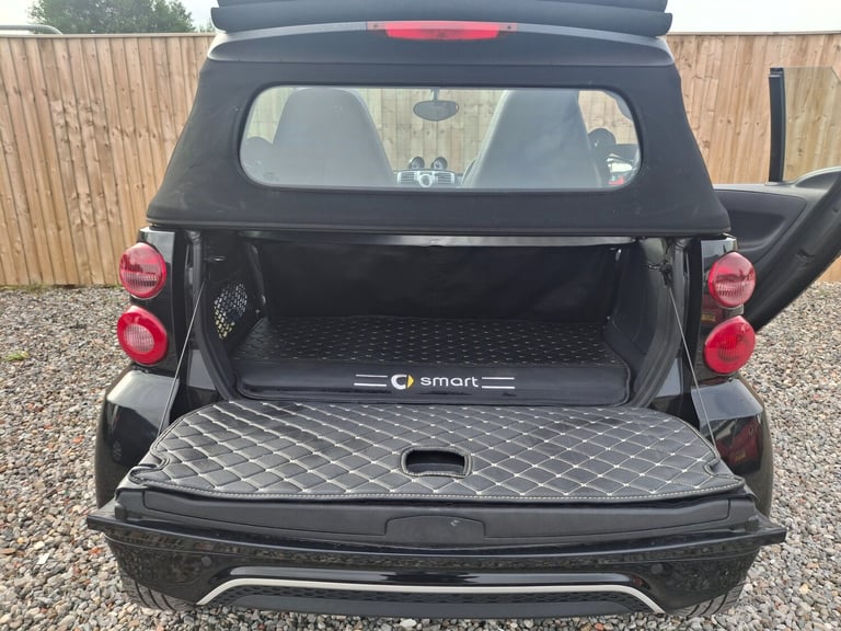 2013 smart fortwo Passion mhd 2dr Softouch Auto [2010] CONVERTIBLE Petrol Automatic