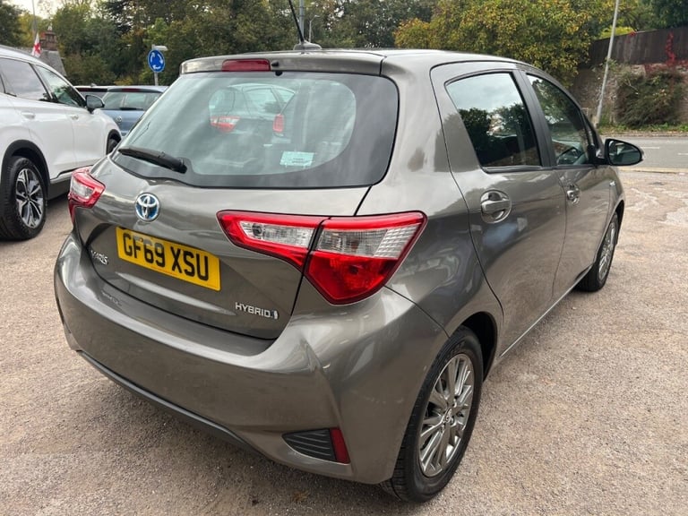 Toyota Yaris 1.5 Hybrid Icon 5dr CVT - FTSH - REAR CAMERA -  AIR CON Petrol/Ele