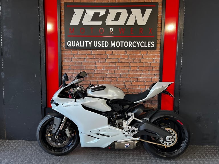 2014 Ducati 899 Panigale dynamag wheels nitron suspension 