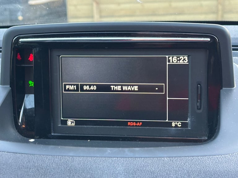 2014 Renault Megane 1.5 dCi Dynamique TomTom Energy 5dr HATCHBACK Diesel Manual