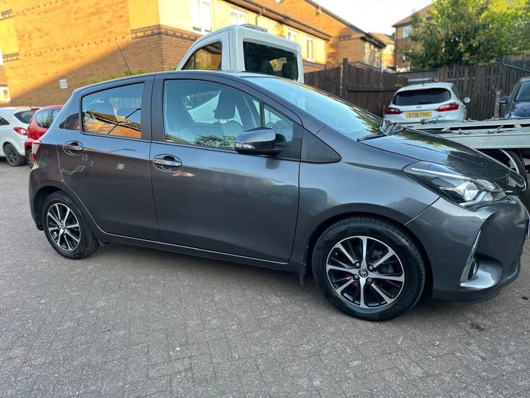 2020 Toyota Yaris 1.5 VVT-i Icon Tech 5dr CVT HATCHBACK Petrol Automatic