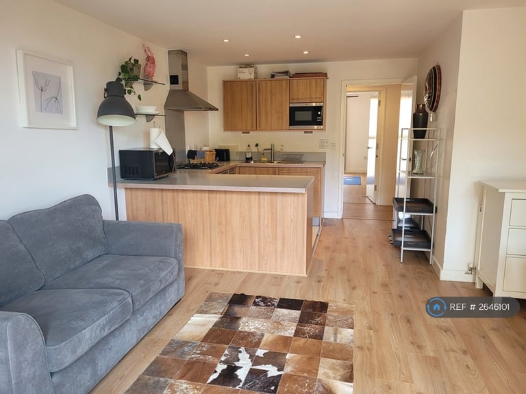 2 bedroom flat in Eden Grove, London, N7 (2 bed) (#2646101)