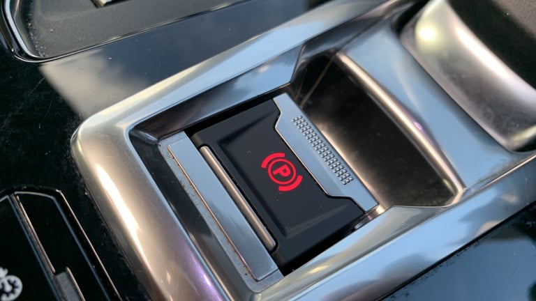 2020 Peugeot 3008 1.6 13.2kWh GT SUV 5dr Petrol Plug-in Hybrid e-EAT 4WD Euro 6 (s/s) (300 ps SUV...