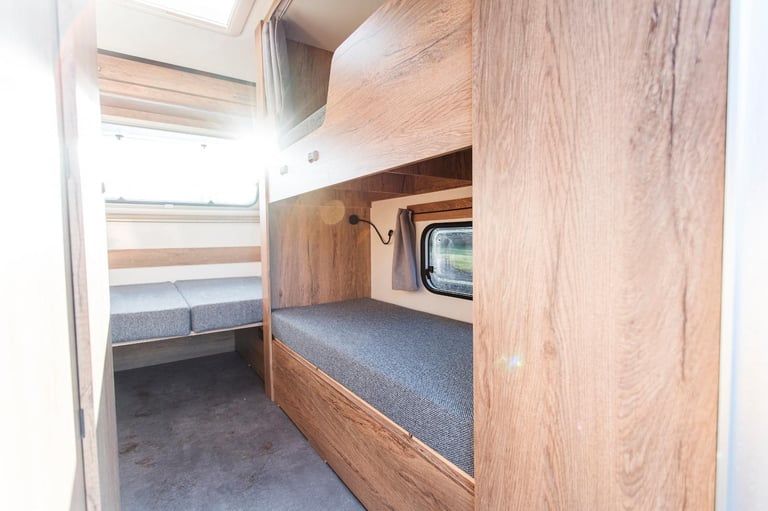 Freedom Wayfarer Quad - Small family caravan for four with bathroom