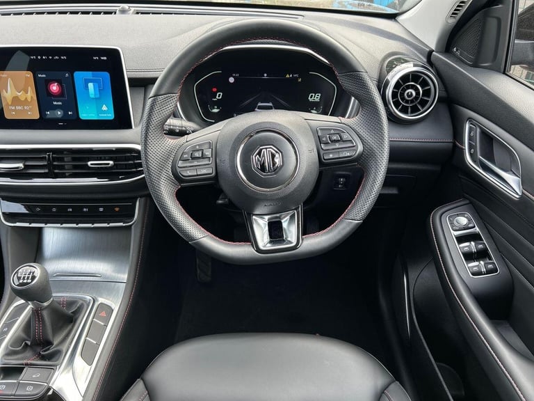 2024 MG MG HS 1.5 T-GDI Trophy SUV 5dr Petrol Manual Euro 6 (s/s) (162 ps) SUV PETROL Manual