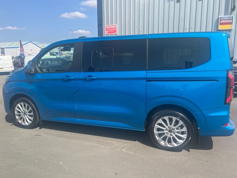 2025 Ford Tourneo Custom E-Tourneo Custom Titanium X Bus M1 340 L1 65kWh 160kw 218 RWD 1 Speed Au...