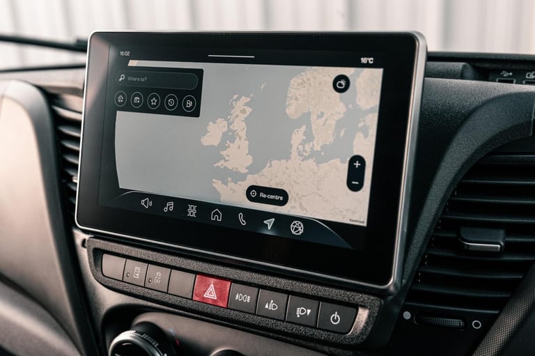 2025 3.0 210BHP AUTO IVECO DAILY 7.2 TONNE RECOVERY TRUCK CAR TRANSPORTER BLUE