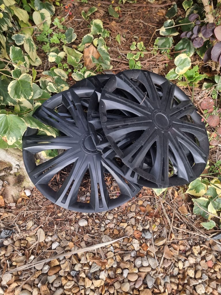 X4 16inch steel wheels with tyres and covers