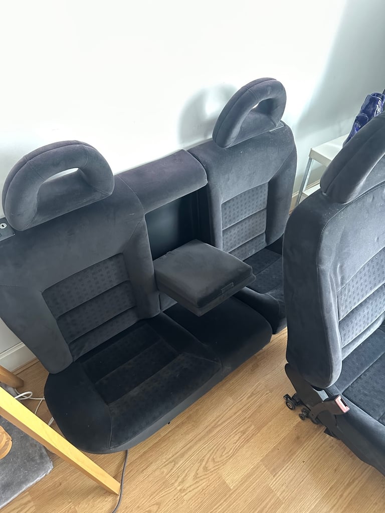 VW Golf Mk4/Bora car seats