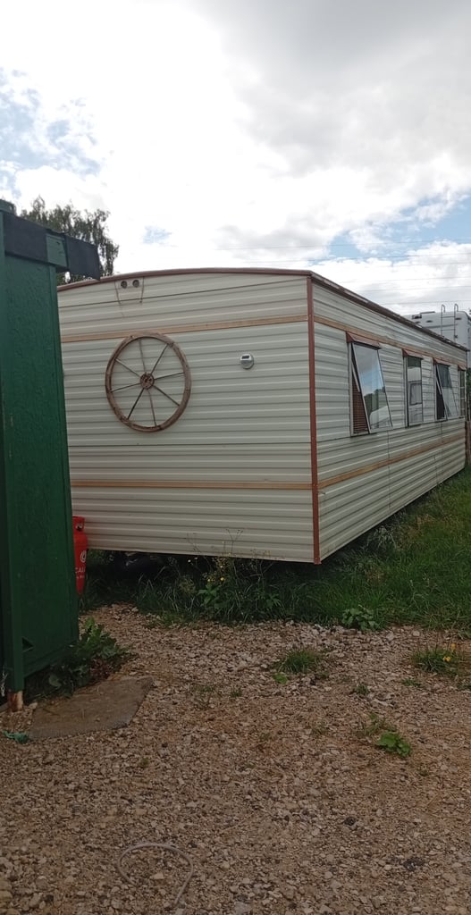 Static caravan for rent 