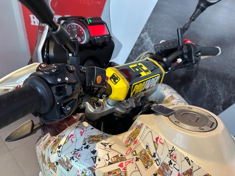 Yamaha XT 660 2012 with only 6368 miles + Full Luggage 