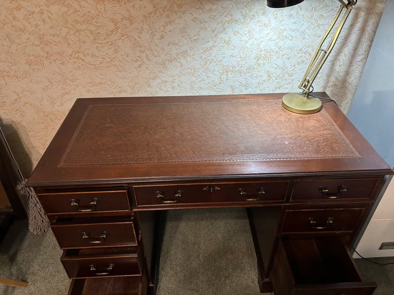 Reproduction Vintage mahogany Wood & Leather Twin Pedestal Office Desk