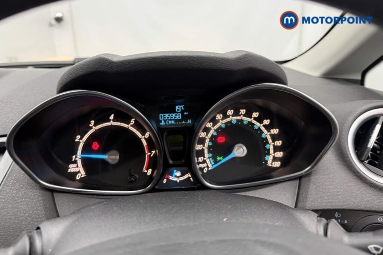 2015 Ford Fiesta 1.25 82 Zetec 5dr HATCHBACK PETROL Manual