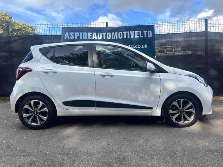 2017 Hyundai i10 1.2 Premium SE 5dr Auto HATCHBACK PETROL Automatic