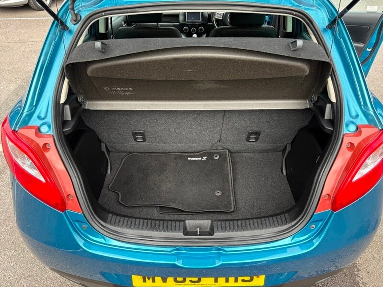 Mazda MAZDA 2 VENTURE EDITION