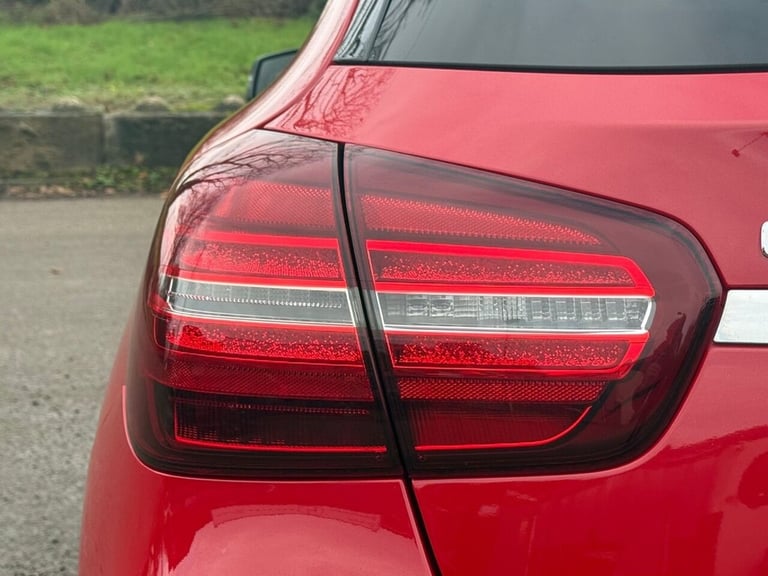 2017 Mercedes-Benz GLA 2.1 GLA220d AMG Line (Premium Plus) SUV 5dr Diesel 7G-DCT 4MATIC Euro 6 (s...