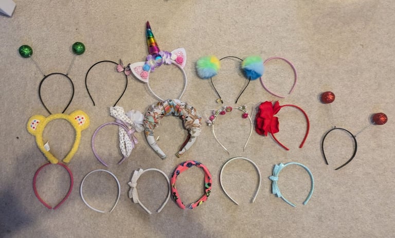 image for FREE: 17 girls headbands 