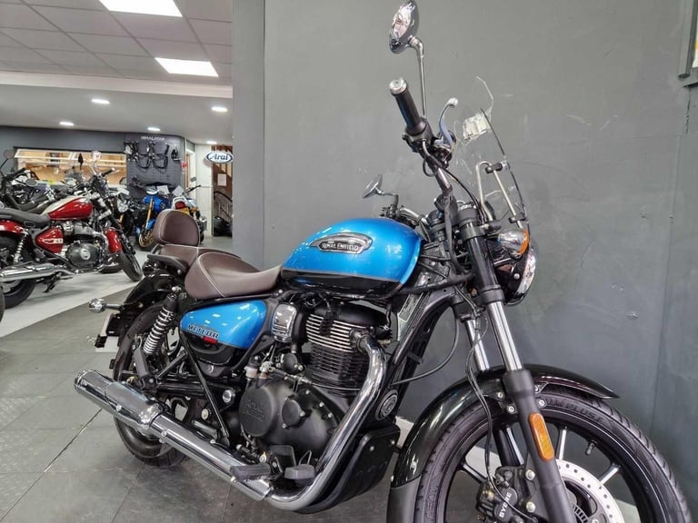 Royal Enfield METEOR 350 SUPERNOVA