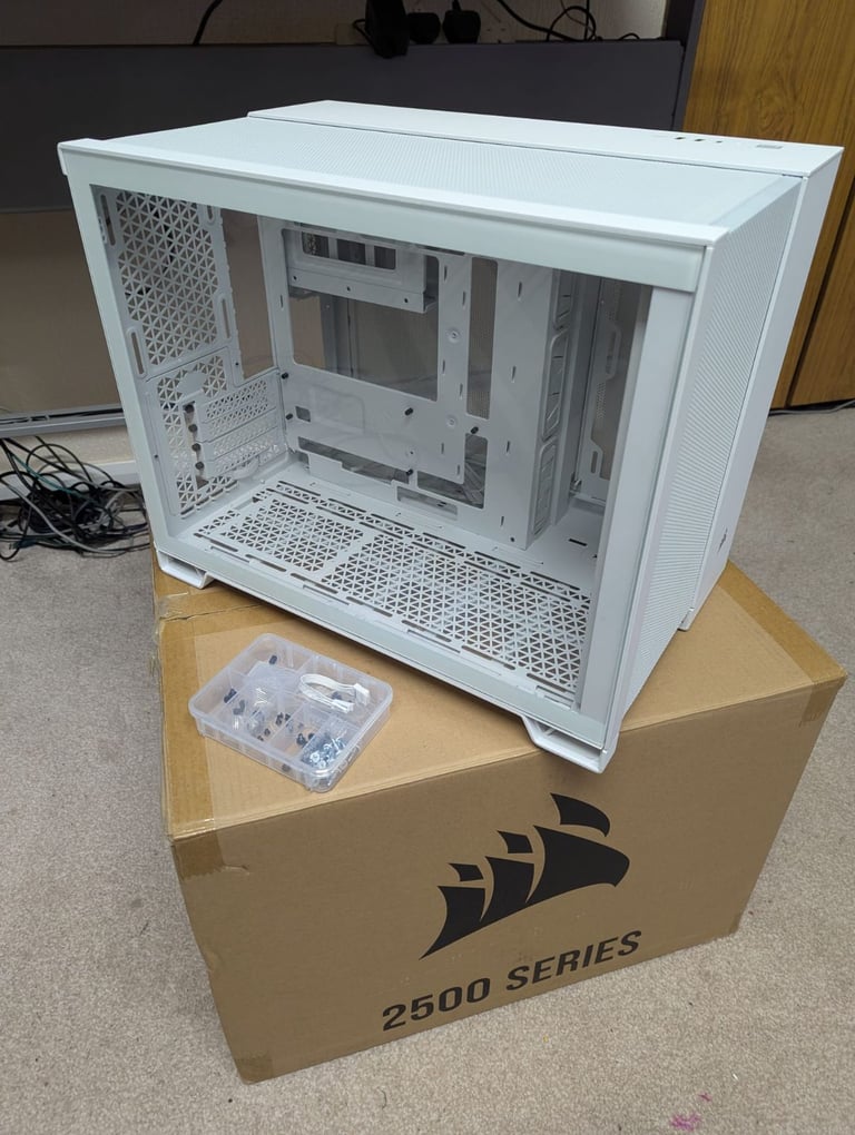 image for Corsair 2500D Airflow Case and Bamboo elite panel kit