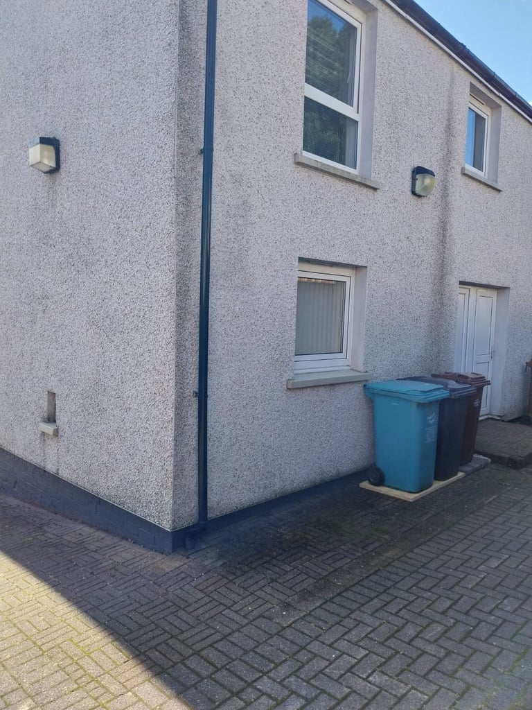3-Bedroom Home in Walk-In Condition in Kildrum