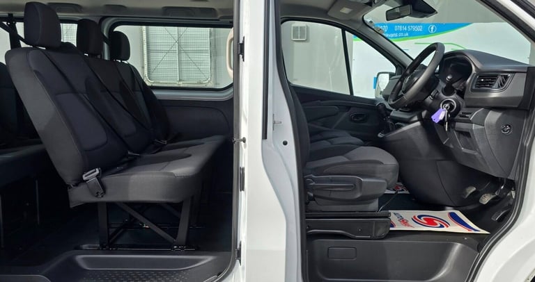 2022 Renault Trafic LL30 ENERGY dCi 145 Business 9 Seater MPV DIESEL Manual