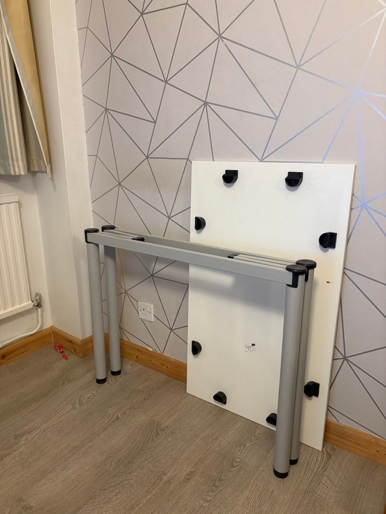 Compact White Office / Study Desk