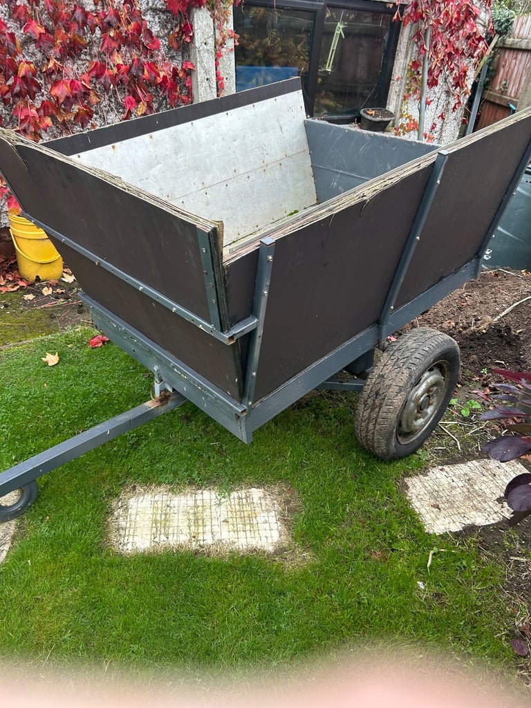 Car trailer