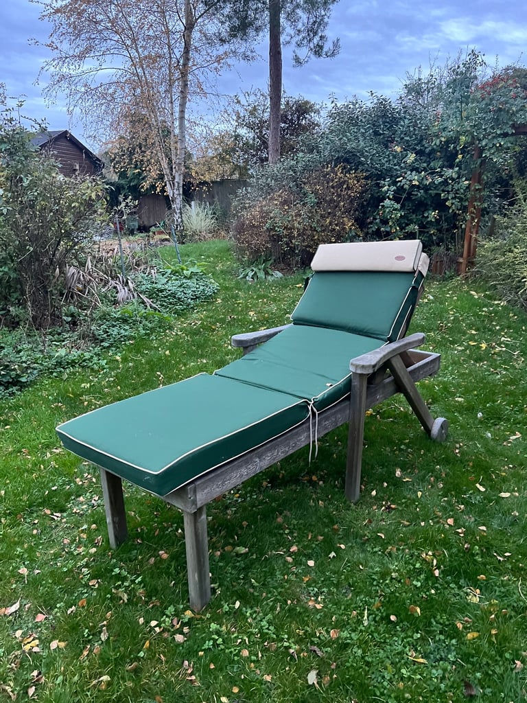 Bespoke top quality sun lounger and cushions 