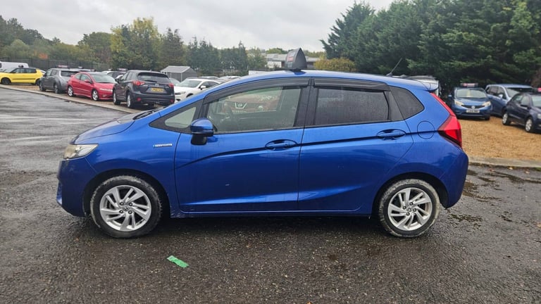 2014 Honda jazz hybrid automatic