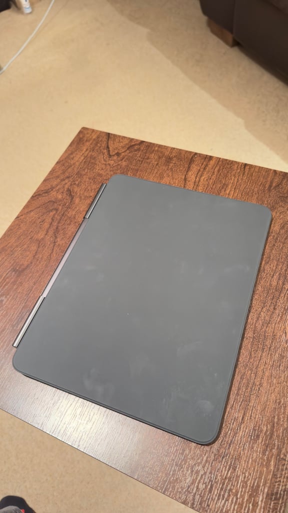 Apple Magic Keyboard iPad Pro 13 M4