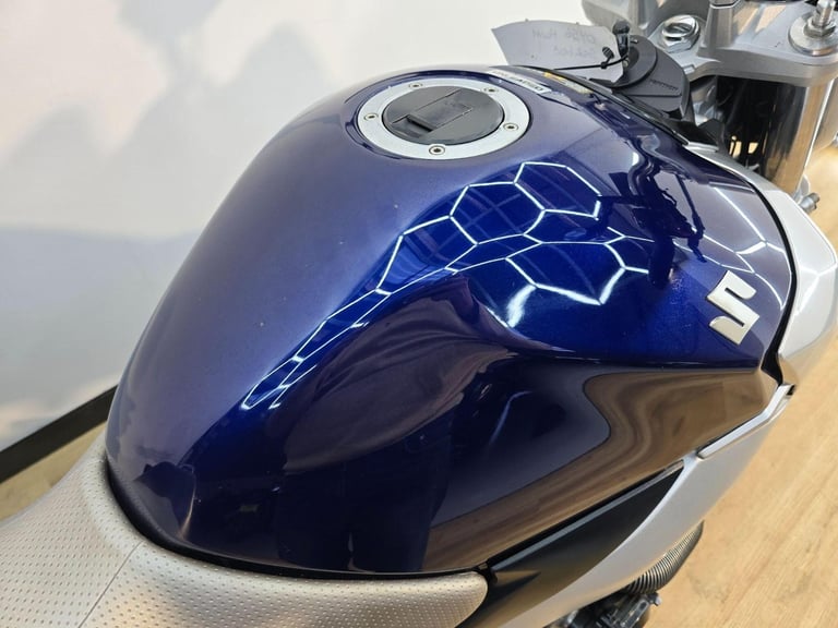 Suzuki GSR600 Blue 2006 - Crash Bungs, Adjustable Levers, Gear Indicator