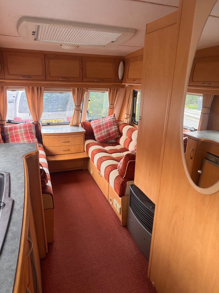 Lunar Lexon 2005 5 berth 