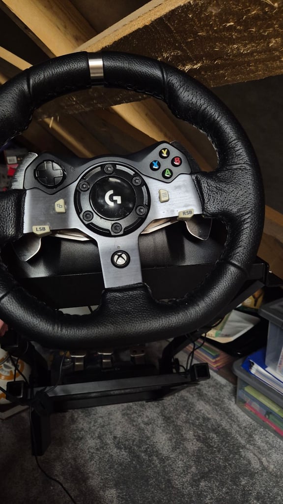 Xbox steering wheel gear stick pedals and stand 