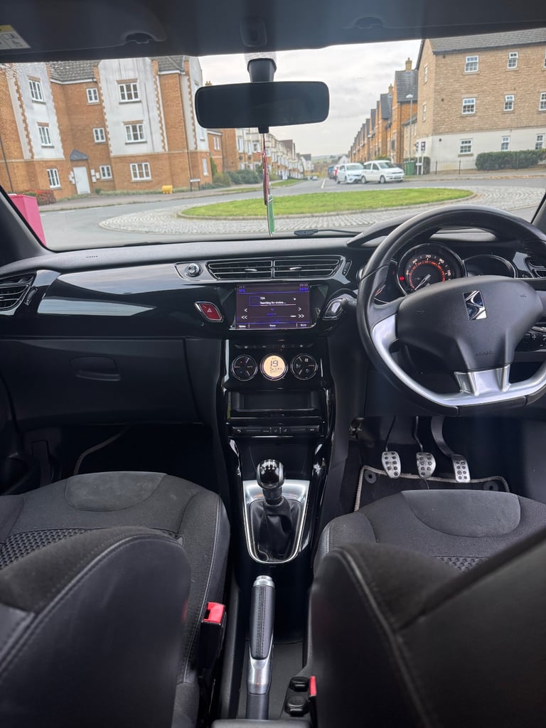 DS, DS 3, Hatchback, 2016, Manual, 1560 (cc), 3 doors